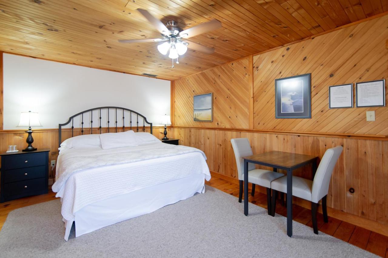 Bye The Bay Bed And Breakfast Ridgetown Buitenkant foto