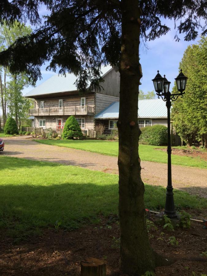 Bye The Bay Bed And Breakfast Ridgetown Buitenkant foto